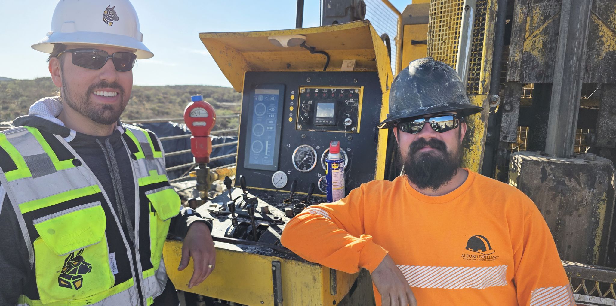 Iron WatchDog team with Alford Drilling crew at rig site